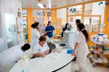 Arbeitsalltag in der stationären Abteilung des Caritas Baby Hospitals