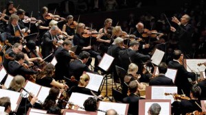 Das Lucerne festival Orchestra unter der Leitung von Claudio Abbado