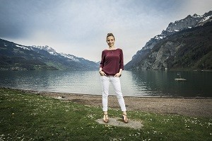 Eveline Suter spielt Edith Piaf in SPATZ UND ENGEL Bild Daniel Kellenberger