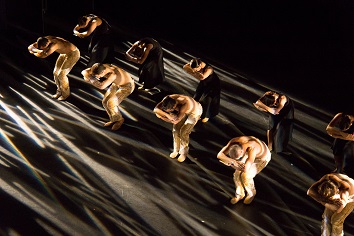 Tänzerische Brillanz trifft bei der Sao Paulo Dance Company auf brasilianische Sinnlichkeit,1_sao_paulo_dance_company_gnawa_by_ligia_vargas